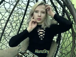 AlunaShy