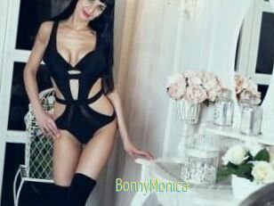 Bonny_Monica