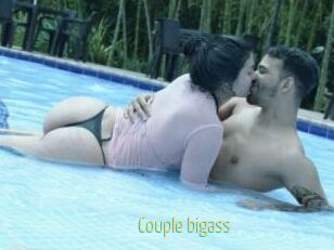 Couple_bigass