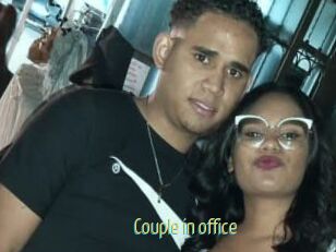 Couple_in_office