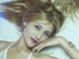 Daniela_moon