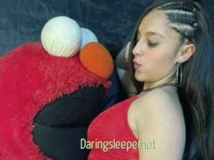 Daringsleeperhot