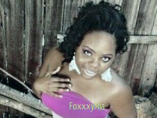 FoxxxyMia