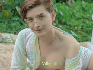 kyletomas Chaturbate Cam Sexe