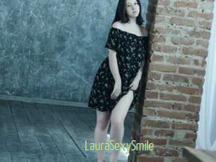LauraSexySmile