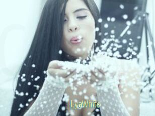 LyaWhite