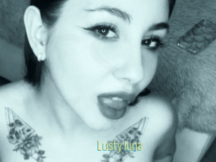 Lusty_luna