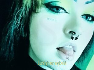 Luvlyhoneybee