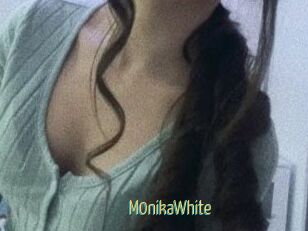 M0nikaWhite