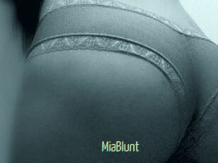 MiaBlunt