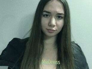 MiaDeviss