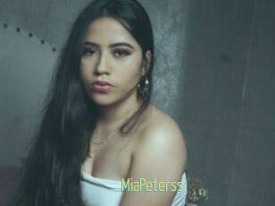MiaPeterss