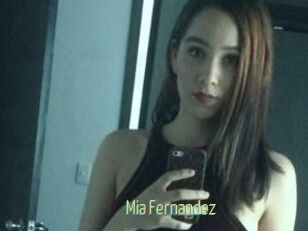 Mia_Fernandez