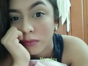 Mia_cutex