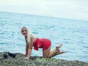 Miablondsexy