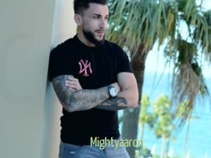 mightyaaron Chaturbate Cam Sexe