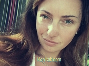 Monikabloom
