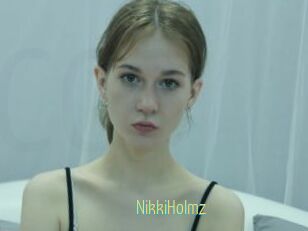 NikkiHolmz