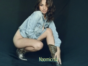 Naomicruz