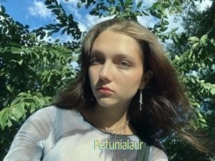 Petunialaur