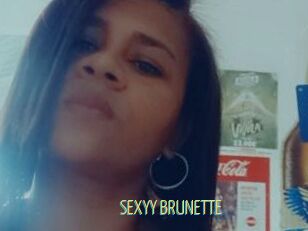 SEXYY_BRUNETTE
