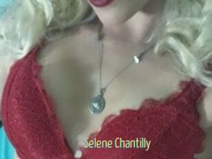 Selene_Chantilly