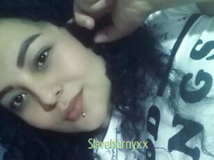 Slavehornyxx