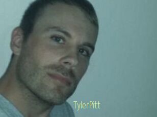 Tyler_Pitt