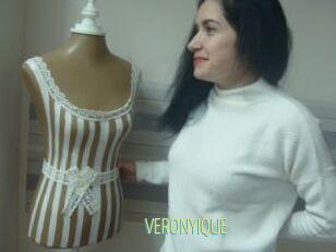 VERONYIQUE