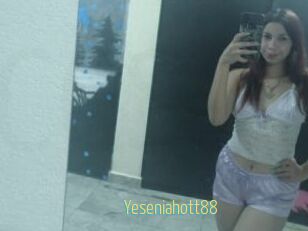 Yeseniahott88